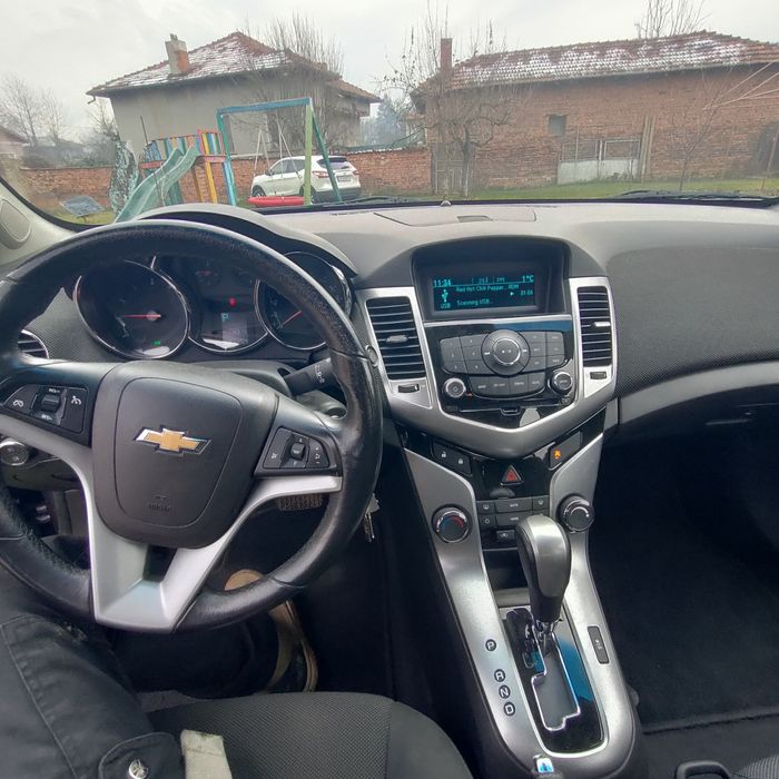 Cevrolet Cruze 1.8, 141 к.с., газ-бензин