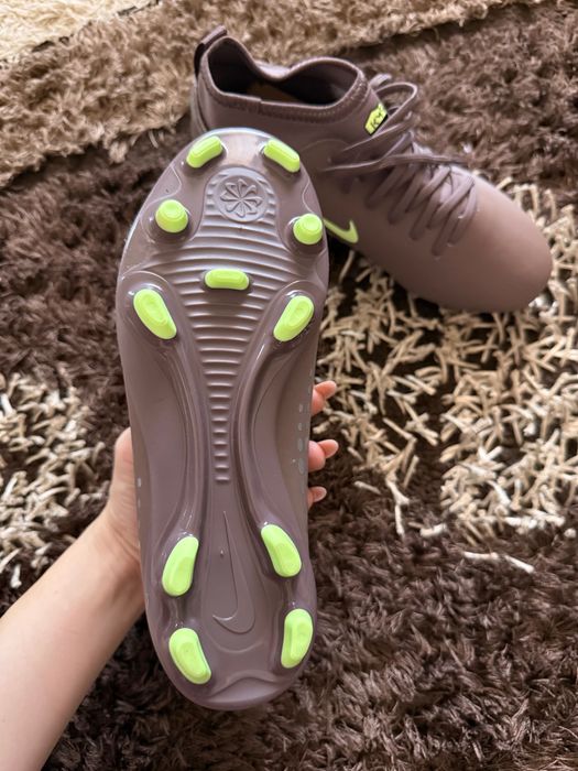 ghete de fotbal Nike pentru copii