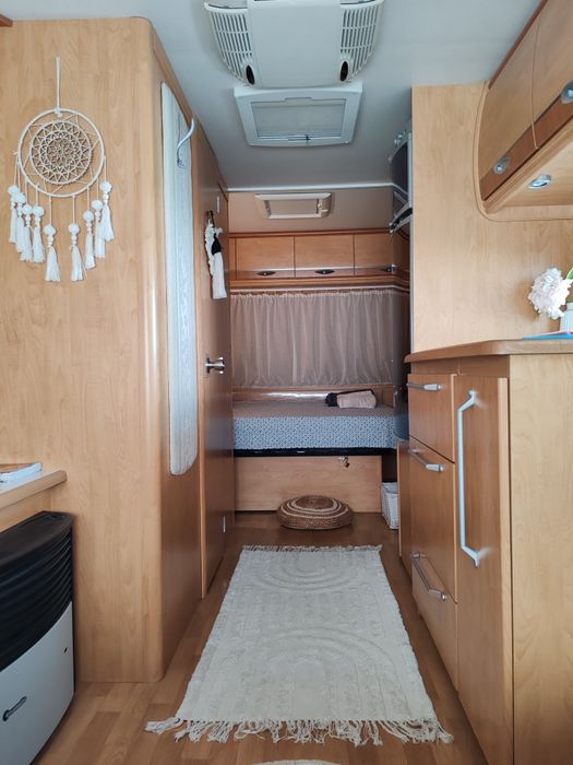 Каравана  с веранда  под наем