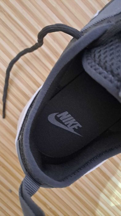 Чисто нови обувки на nike