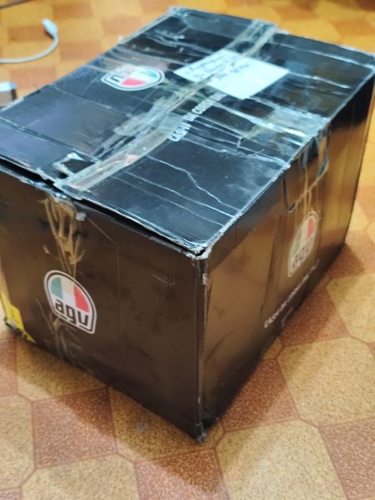 Продам шлем AGV PISTA GP