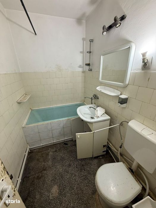 2 camere Calea Severinului 3/4 54 mp balcon 6mp centrală
