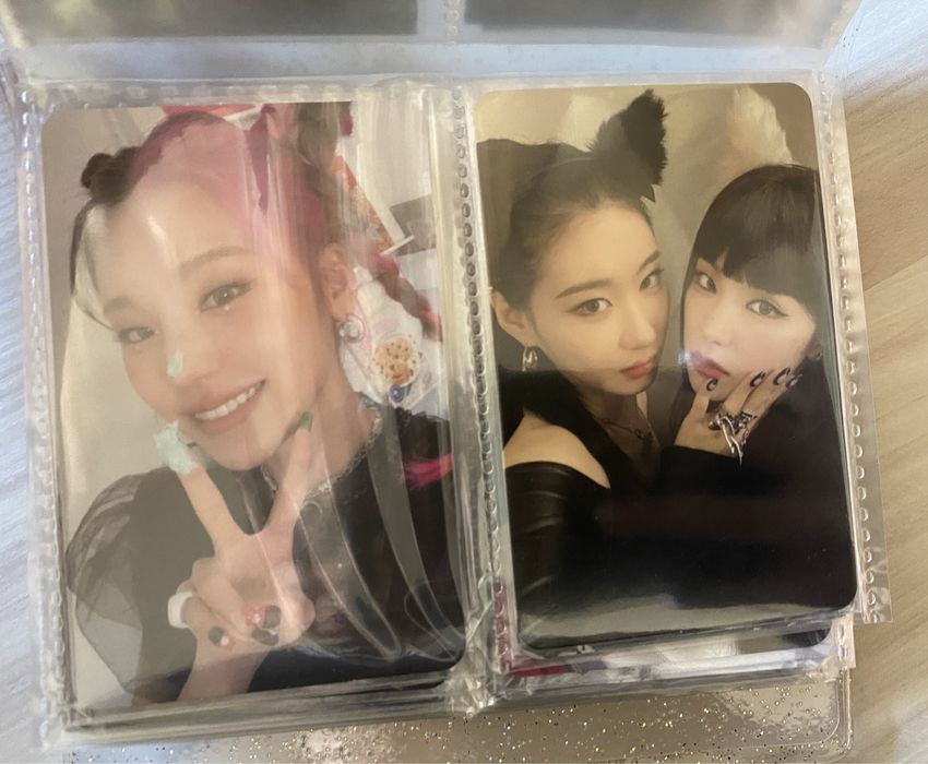 Itzy yeji chaeryeong ryujin photocards