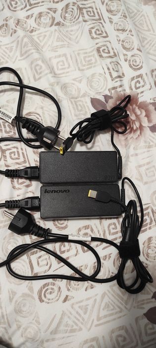 Încarcător laptop Lenovo