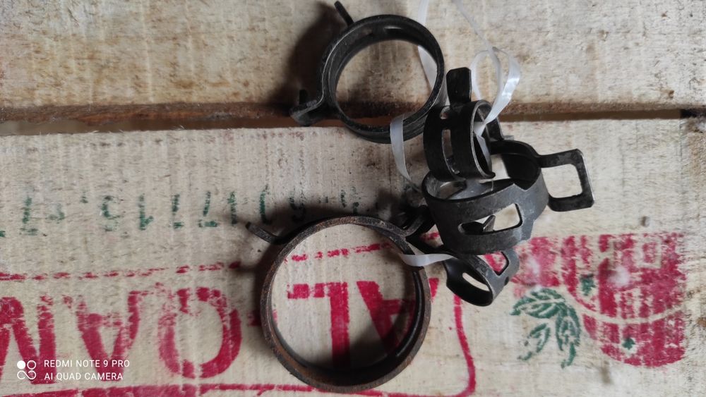 Запчасти на автомобиль.