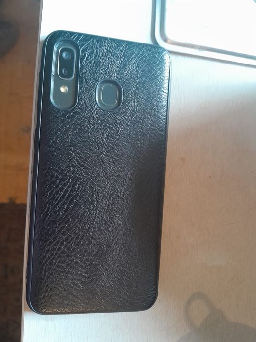 Продам телефон Samsung Galaxy A20