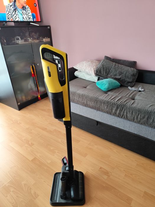 Вертикална прахосмукачка KARCHER