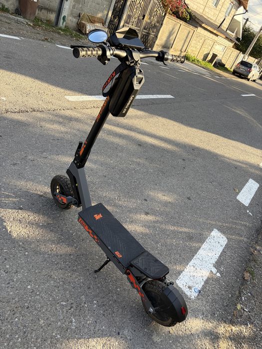 Trotineta electrică kukirin g2