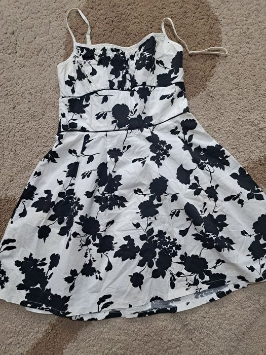 Hainute de vara pentru adolescente