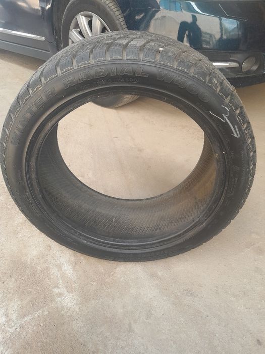 Продам шины в отличном состоянии