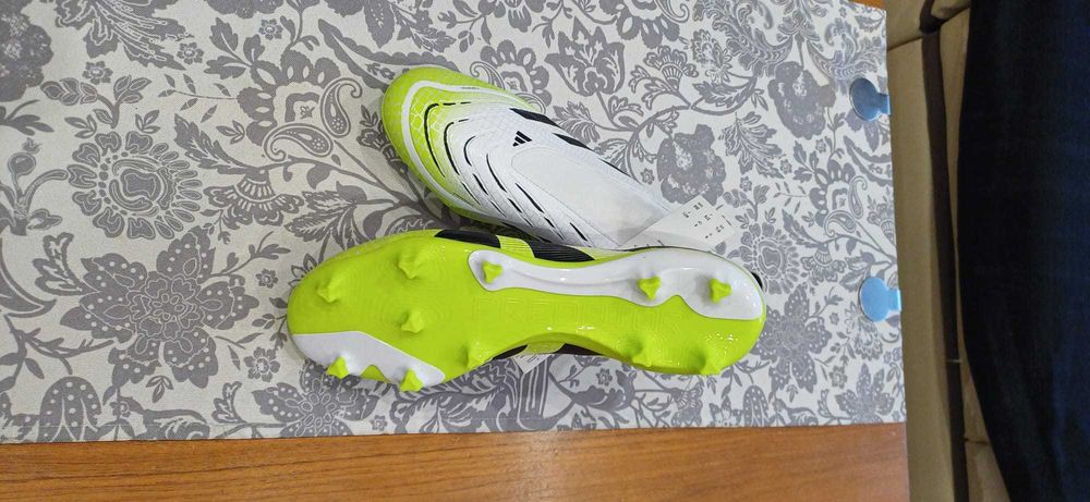Ghete de fotbal Adidas