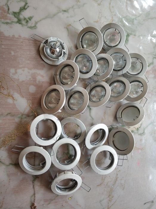 Светильники потолочные