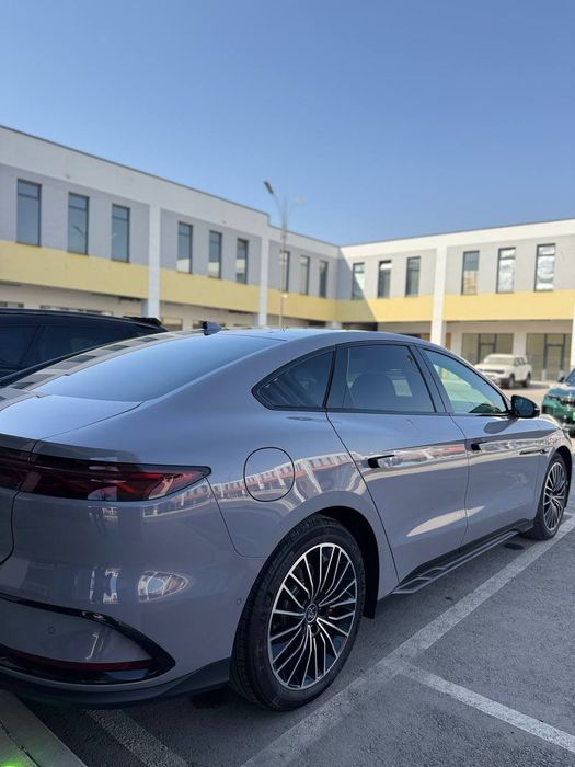 BYD Han 2024 — 2