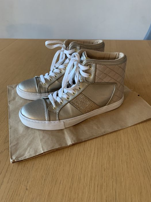 Дамски обувки GUESS - размер 38