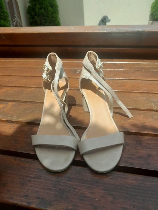 Pantofi Esprit ca noi