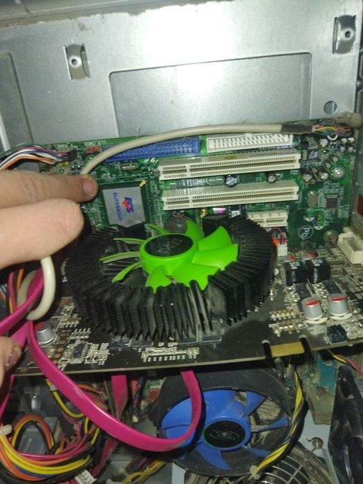 Продам компьютер с монитором