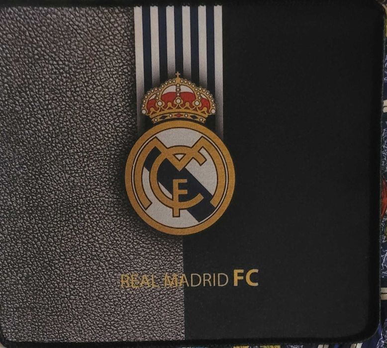 Kompyuter sinqonchasi uchun Real Madrid logotipli kovrik