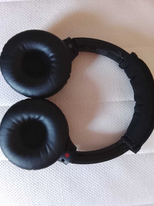 Sony блутут и Marshall кабелни слушалки