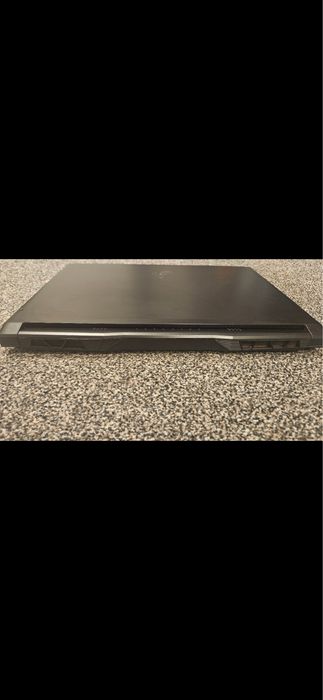 Vand sau schimb laptop gaming MSI Katana gf66 i51140H RTX 3060 6 ram 144 Hz
