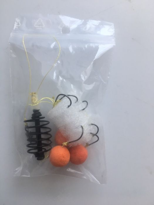 Monturi de crap caras plătica etc.