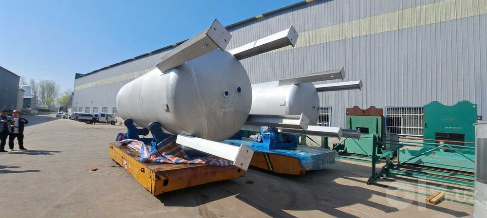 Производство промышленных стальных резервуаров и емкостей под ключ