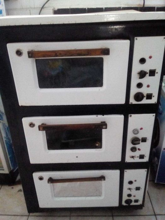 Фурна пауталия на три нива