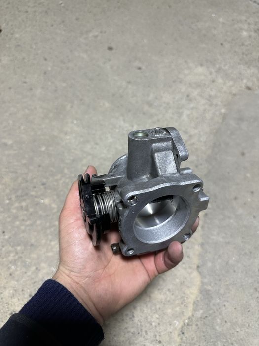 Nexia2  1.6 zaslonka