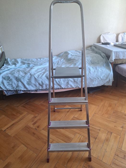 Лестница стремянка