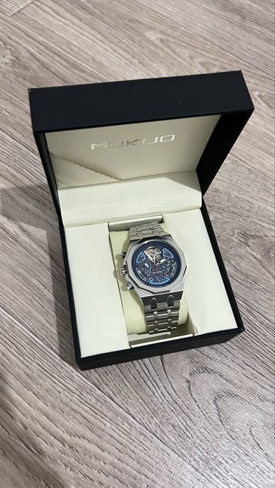 Продам часы Mukuo