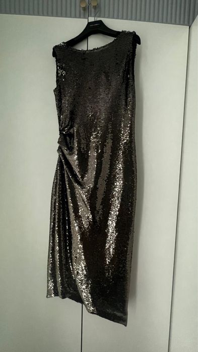 Платье с пайетками