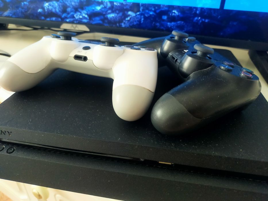 Sony PlayStation 1 tb в отличном состоянии