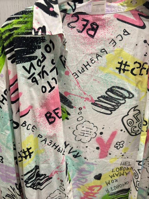 Яркая рубашка на девочку 11-12 лет