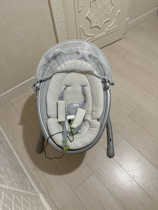 Шезлонг для новорожденных