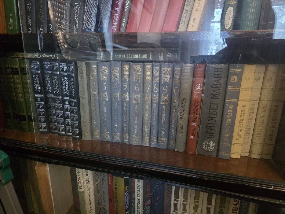 книги казахских писателей