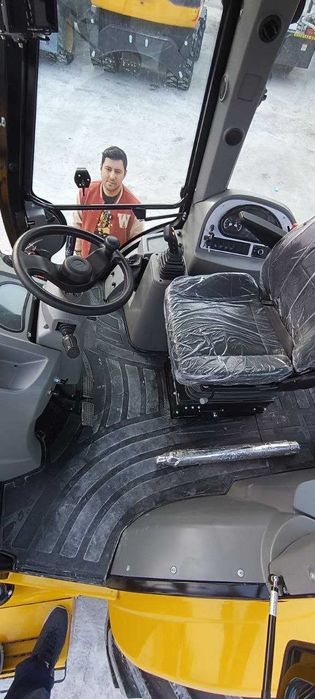 Экскаватор погрузчик VIAMAR 350D