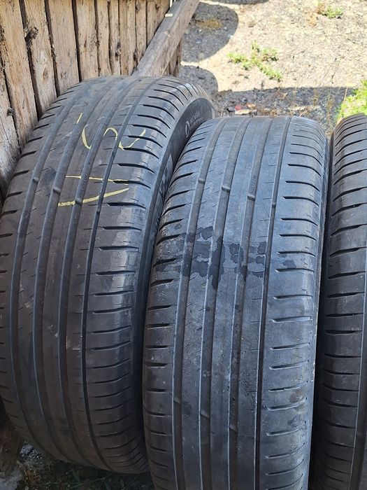 Гуми MISHELIN 225/65 R 17 
4- броя летни Rilot