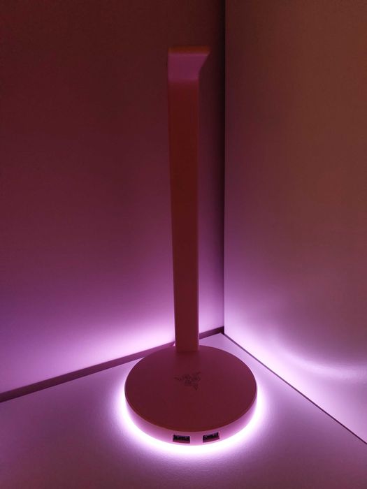 Razer Base Station V2 - Поставка за гейминг слушалки