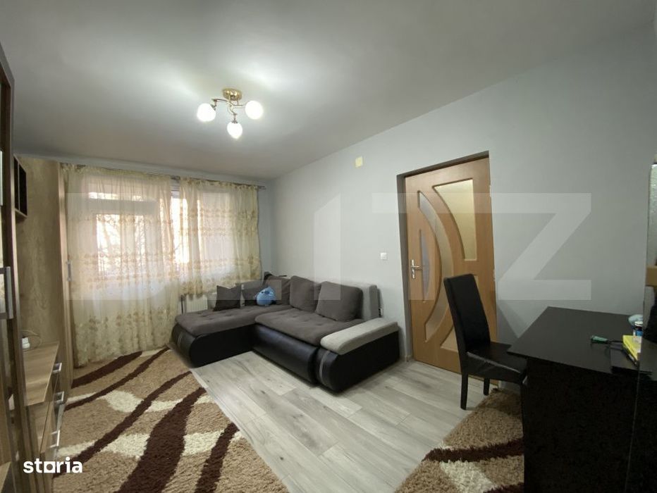 Apartament 2 dormitoare, etaj 1, Decebal, loc de parcare — fotografia 1