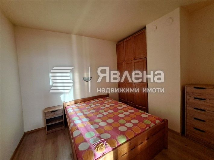 Дава се под наем Двустаен апартамент в Варна, Цветен квартал - 65 кв.м за 435 € - Снимка #5