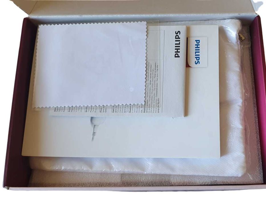 Philips Lumea IPL SC1998 – epilator laser IPL, stare impecabilă, complet în cutie