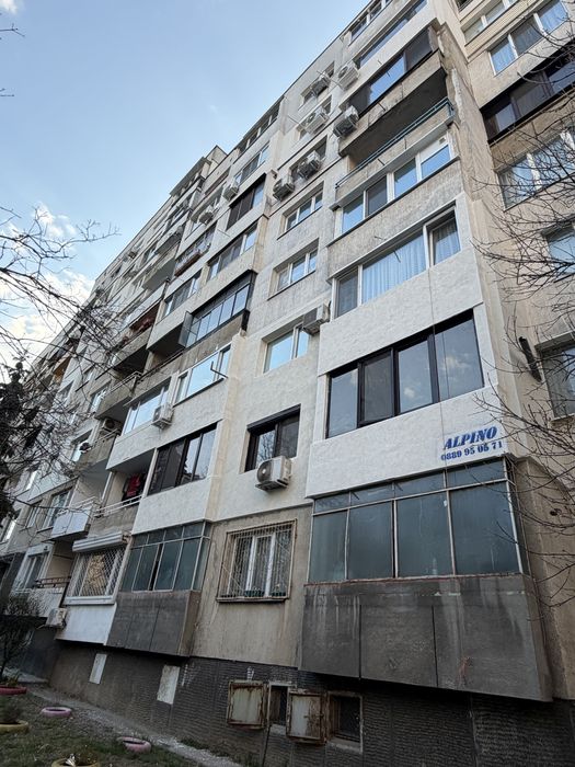 Външна изолация от скеле и алпинисти с въжета и трудно достъпни места