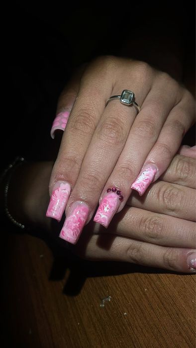 aplic unghii cu gel 90 de lei