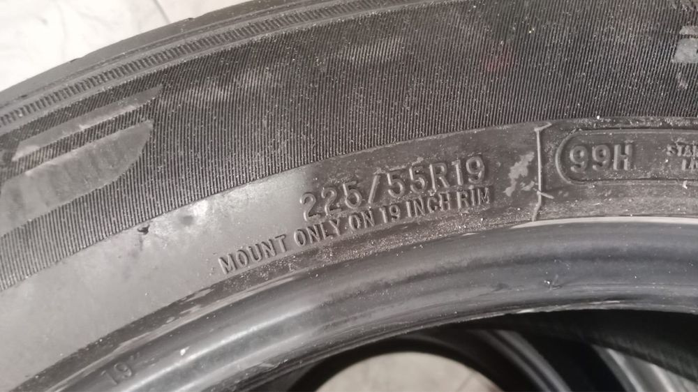 Авто шины 225/55R19 (4шт)