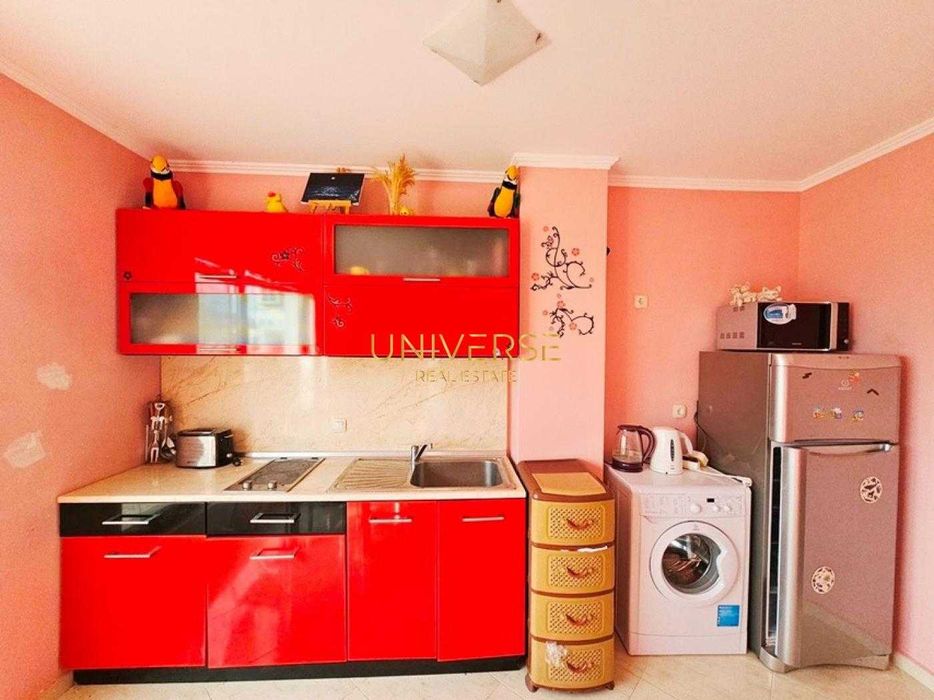 Продава се Двустаен апартамент в Свети Влас - 76 кв.м за 882 €/кв.м - Снимка #1