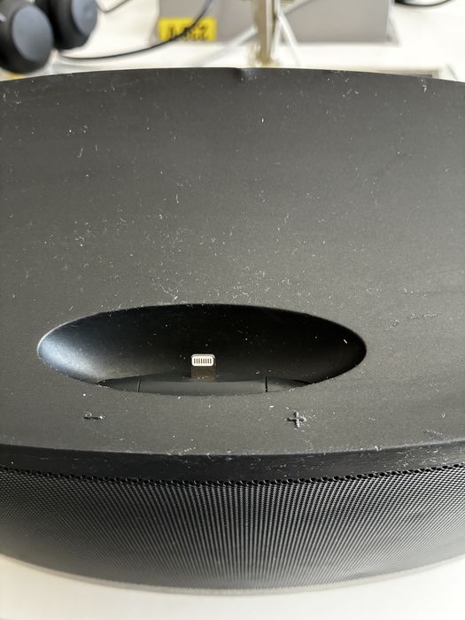 Pachet Hi-Fi Audio: Boxă Bowers & Wilkins Z2 + Apple iPod Touch Gen 6 (32GB)