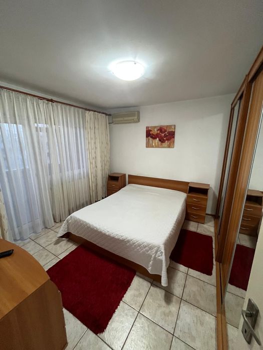 Inchiriez apartament 3 camere Constanta zona  Brotacei