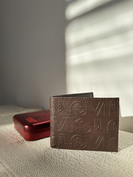 Portofel Levi’s din piele naturala