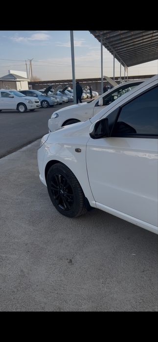 Nexia 3 .2021 yil. Tozza . 90 000km. Avtomat