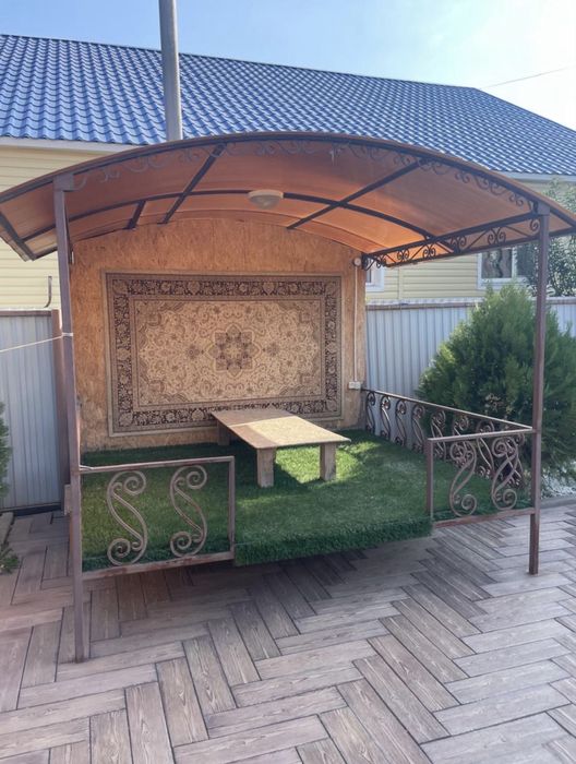 Бесетка.        .