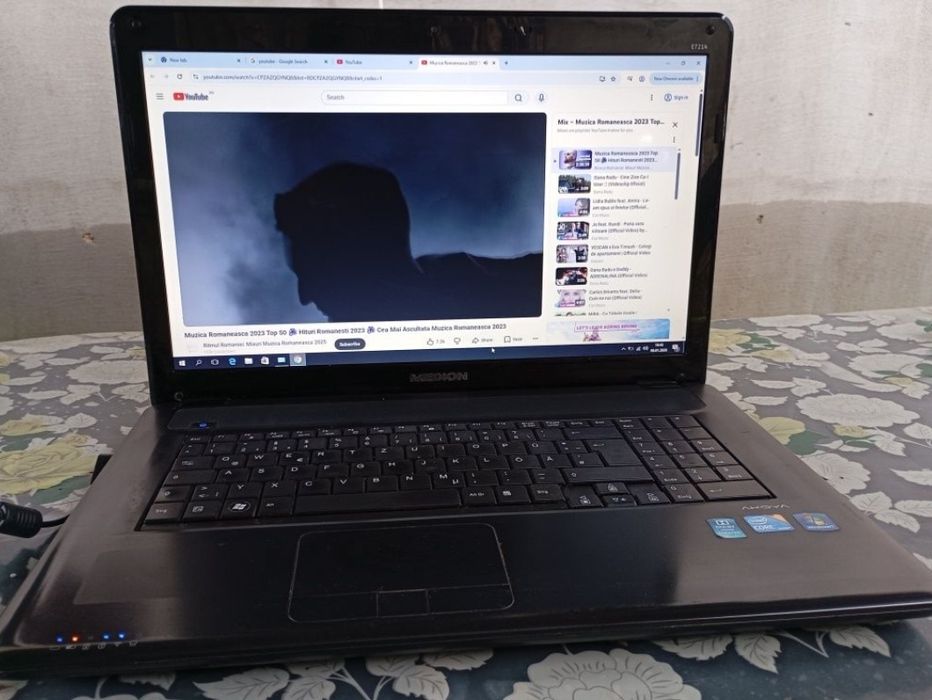 Laptop Medion Akoya i3